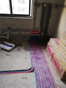 暖气片管道施工